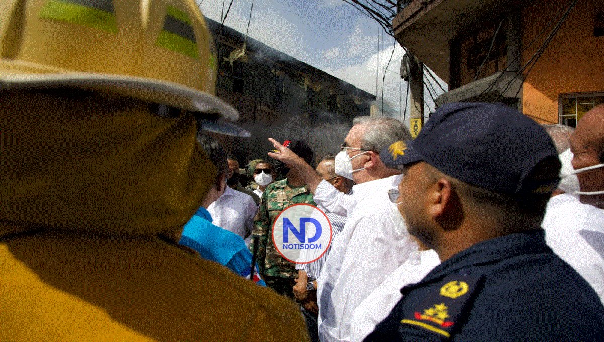 Abinader suspende su discurso en Pedernales por tragedia de SC 2 Abinader suspende su discurso en Pedernales por tragedia de SC