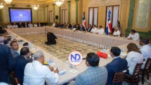 Este martes desde mediodía será no laborable por paso de Franklin