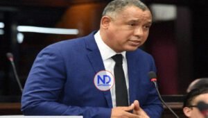 Diputado reitera no grabó ni filtró audio con senador; acudió ante la CNI «porque tiene una queja mayor»