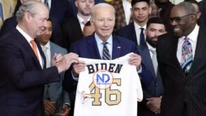 Presidente Biden recibe a los Astros de Houston en la Casa Blanca