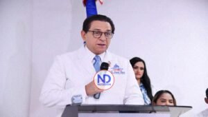 Ministerio felicita en su día a los médicos dominicanos