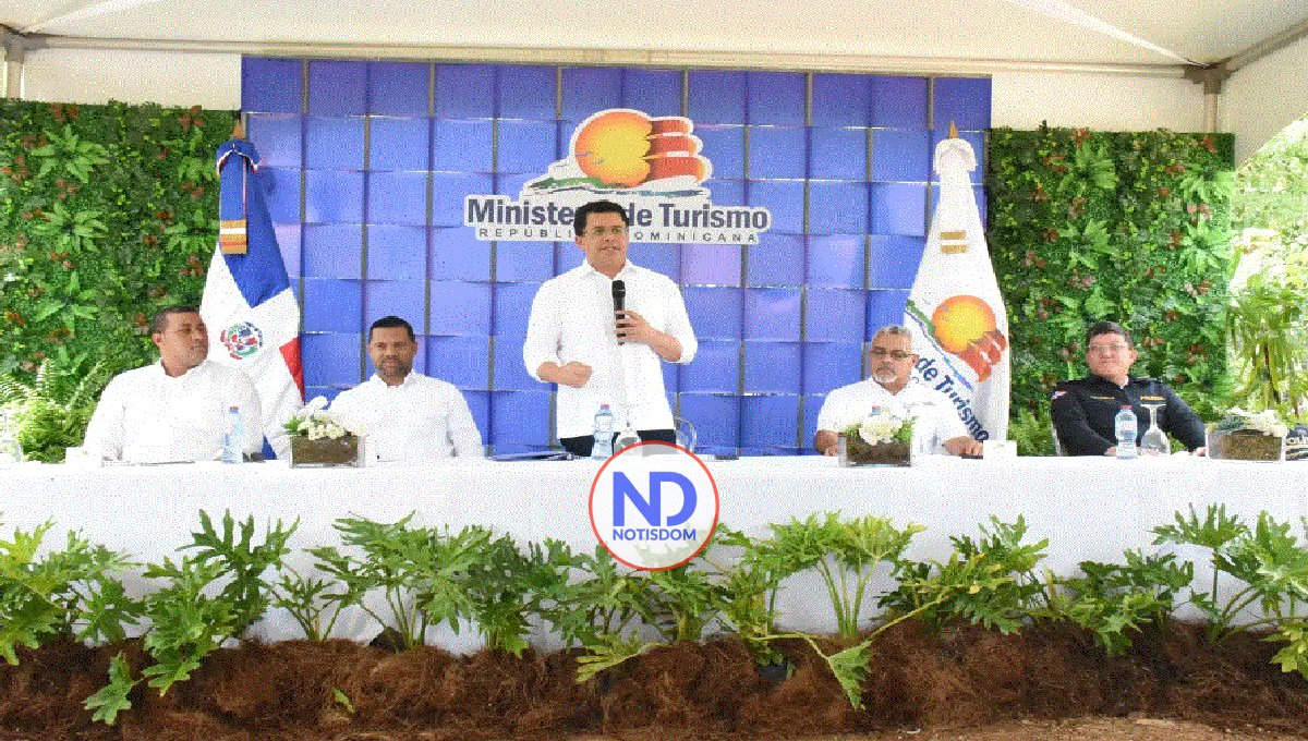 Ministro de Turismo deja iniciados trabajos en vías de Las Terrenas, Samaná 2 Ministro de Turismo deja iniciados trabajos en vías de Las Terrenas, Samaná