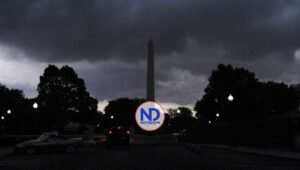 2 muertos y un millón sin electricidad debido a tormentas en EEUU