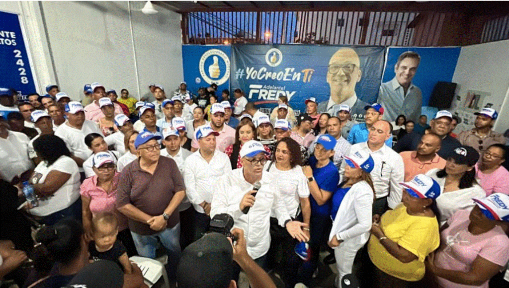 Más de 40 perremeistas dan a respaldo a precandidato Fredy Fernández a senador en Hermanas Mirabal 4 FREDDY FERNANDEZ 2 Más de 40 perremeistas dan a respaldo a precandidato Fredy Fernández a senador en Hermanas Mirabal