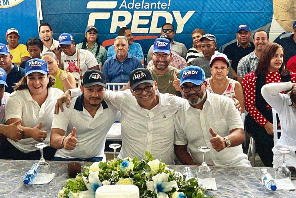 Más de 40 perremeistas dan a respaldo a precandidato Fredy Fernández a senador en Hermanas Mirabal 3 FREDDY FERNANDEZ 3 1 Más de 40 perremeistas dan a respaldo a precandidato Fredy Fernández a senador en Hermanas Mirabal