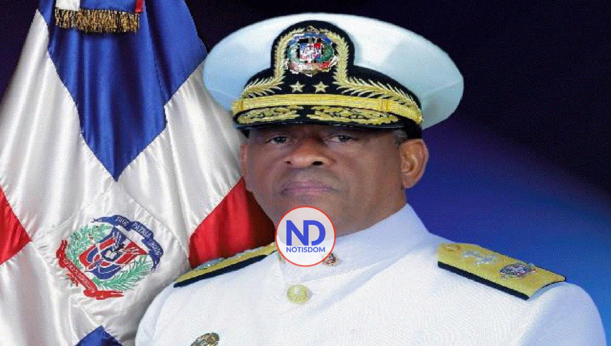 Abinader destituye al comandante general de la Armada de RD