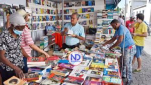 Primer día de la Feria del Libro con una extensa agenda literaria y artística