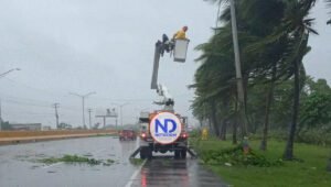Tormenta Franklin deja 700,000 mil usuarios sin energía eléctrica, según EDES