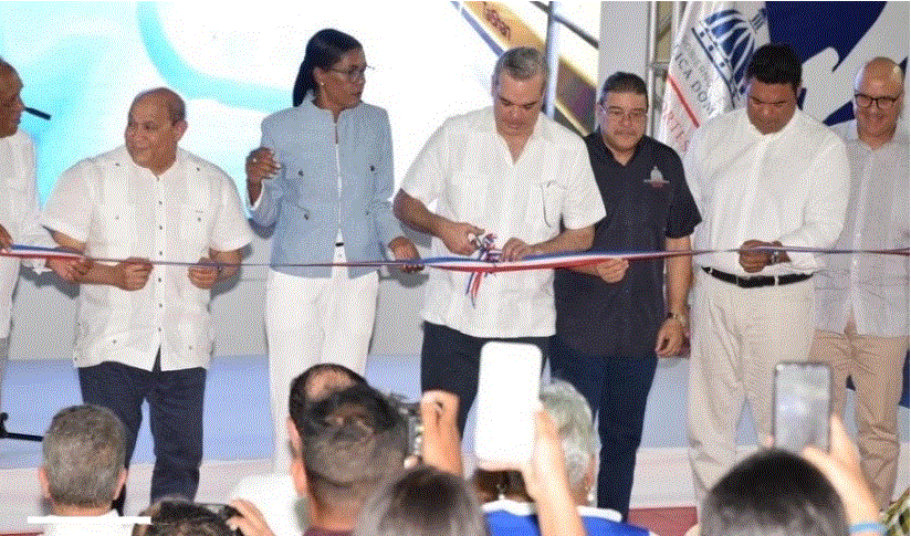 Presidente inaugura hospital en Verón y polideportivo en Higuey 3 LUCIOLA PION Presidente inaugura hospital en Verón y polideportivo en Higuey