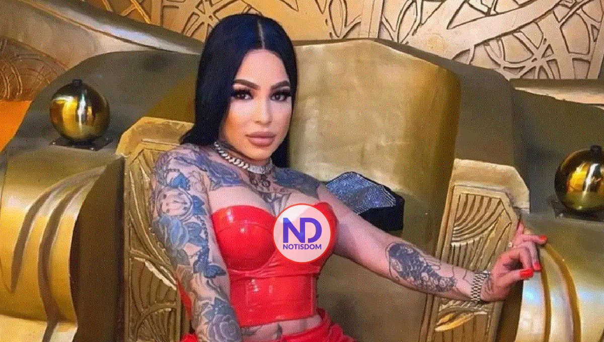 "Era en la playa", afirma influencer Mami Jordan tras ser captada disparando al aire 2 «Era en la playa», afirma influencer Mami Jordan tras ser captada disparando al aire