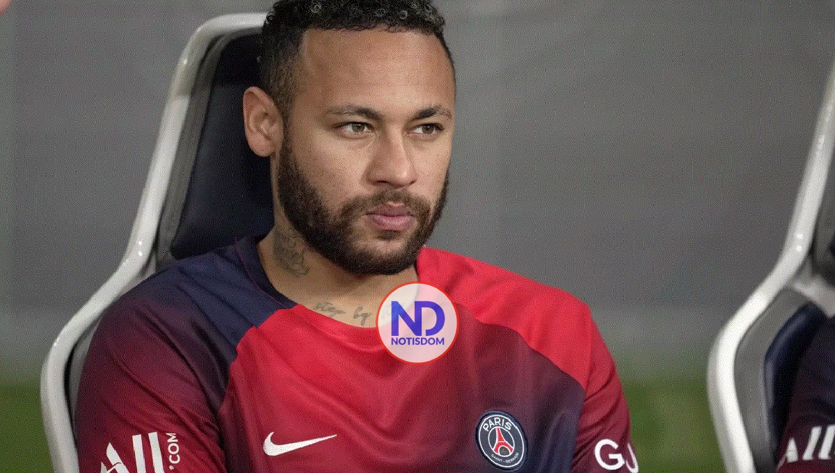 Neymar comunica al PSG su deseo de salir del club este verano, según L’Equipe