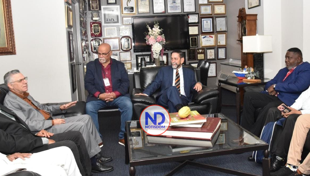 Ayuntamiento de SDE exoneraría impuestos a viviendas de dominicanos en el exterior