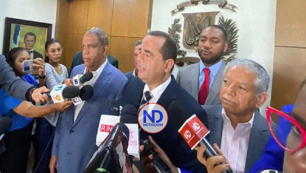 Oposición pide JCE desestime su medida que prohíbe actividades