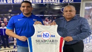 Equipo nacional de baloncesto recibe apoyo Empresa Seaboard