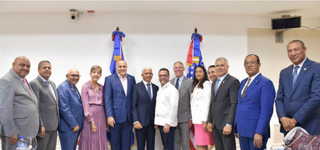 SENADORES 10 Senados de RD y NY refuerzan colaboraciones para favorecer diáspora dominicana