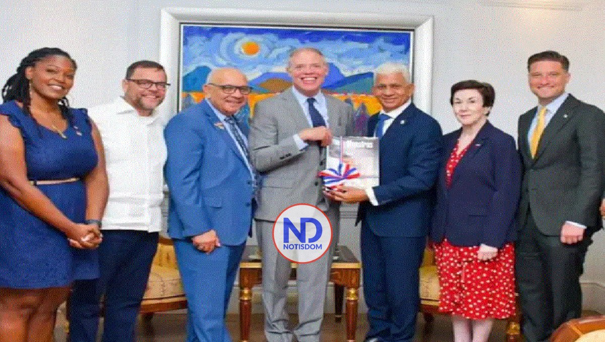 Embajadora destaca vínculos RD y EE. UU.