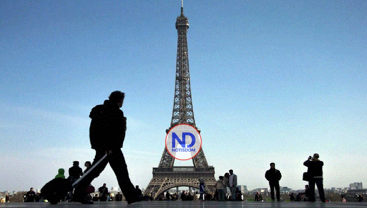 La Torre Eiffel regresa a la normalidad tras una falsa amenaza de bomba