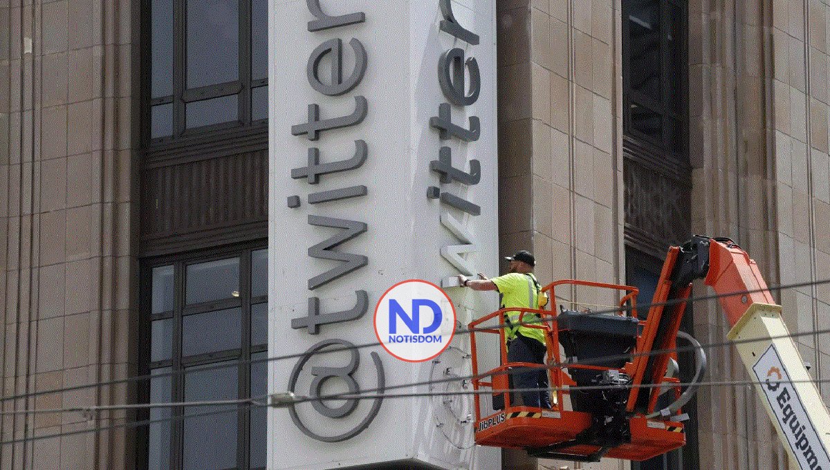 Retiran el letrero gigante del nuevo logotipo de Twitter en San Francisco tras quejas