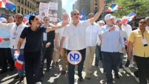 Abinader encabezó el desfile de comunidad dominicana N. York