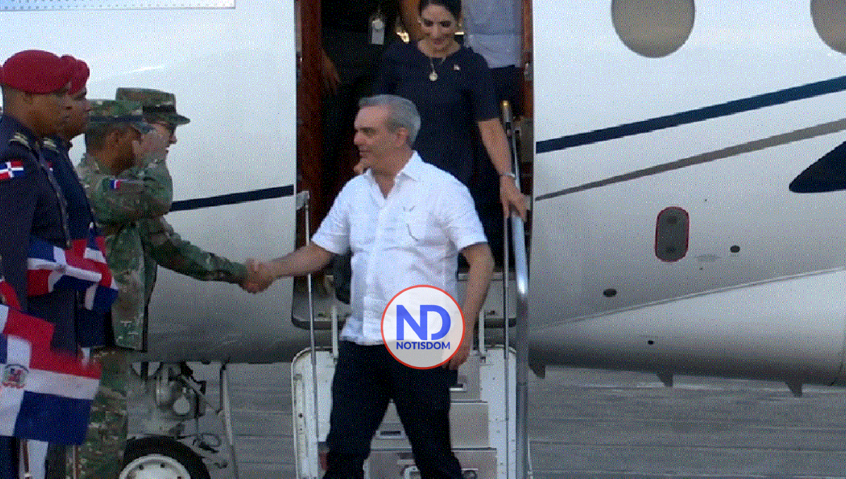 Abinader regresa al país tras participar de actividades en NY 2 Abinader regresa al país tras participar de actividades en NY