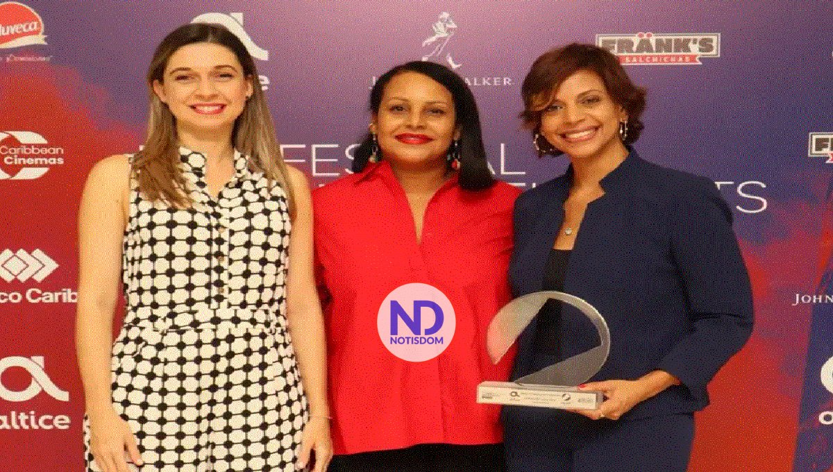 Amelia Deschamps gana premio a mejor corto documental en Festival Fine Arts