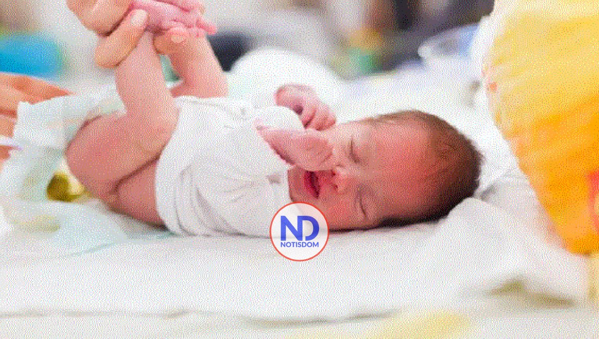 Caca verde de los bebés: por qué ocurre y cómo actuar
