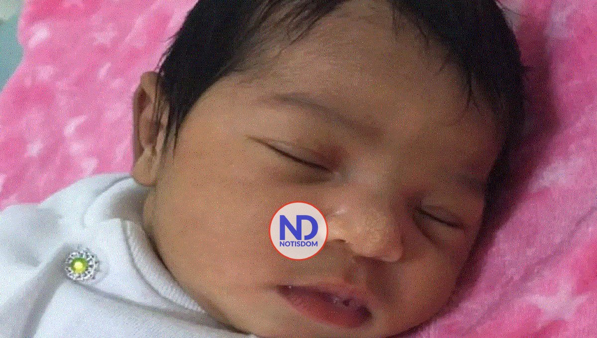 Raptan niña recién nacida en hospital de Santiago