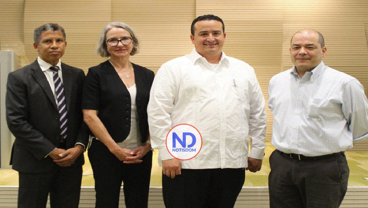 Cedimat realiza jornada de cirugía mínimamente invasiva de hernias