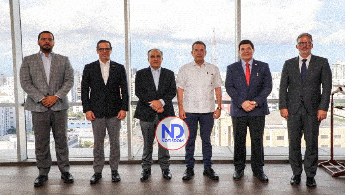 Empresarios se unen al Gobierno para buscar solución a producción nacional ante cierre de frontera