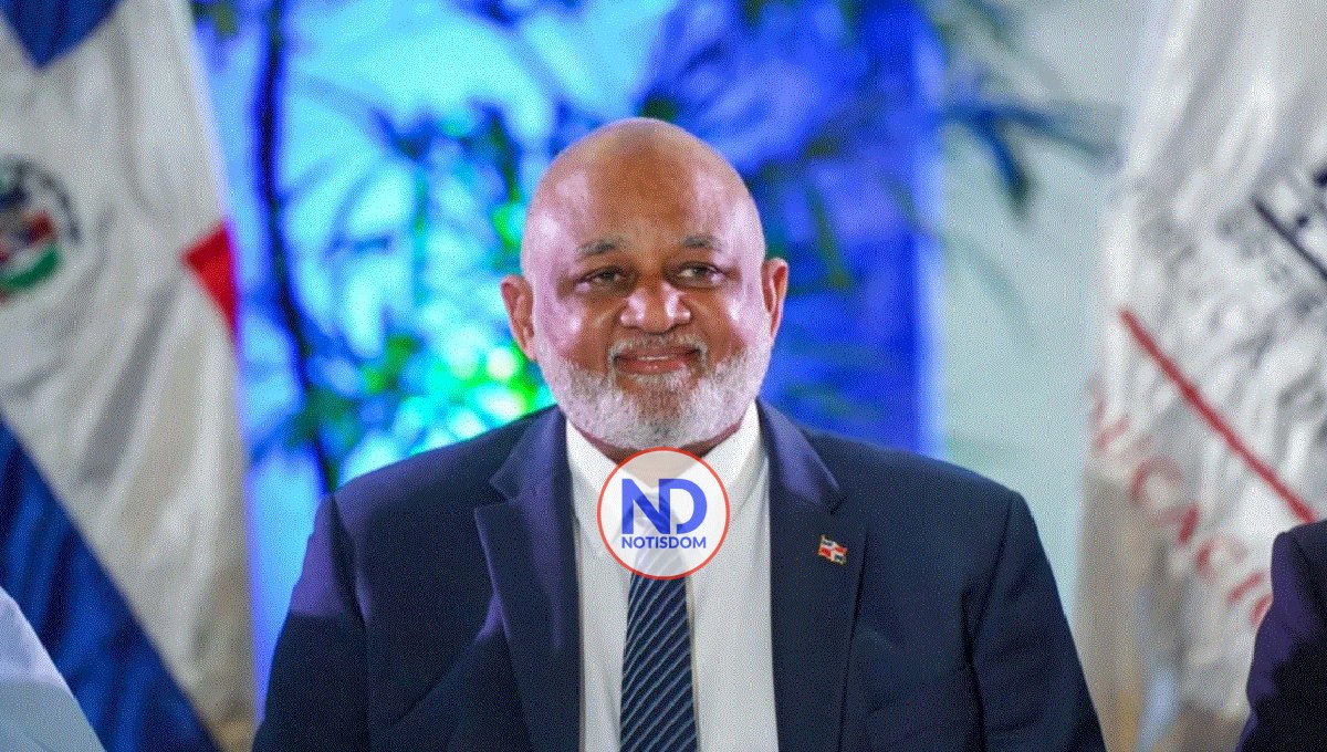 Roberto Fulcar viaja a Boston para seguimiento proceso médico