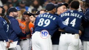 Héctor Neris se disculpa por situación con Julio Rodríguez