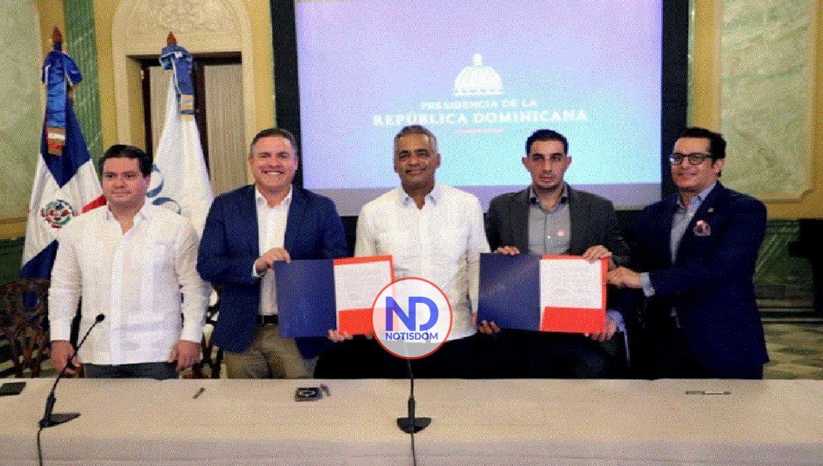 Firman contrato convertirá puerto Samaná en terminal de cruceros