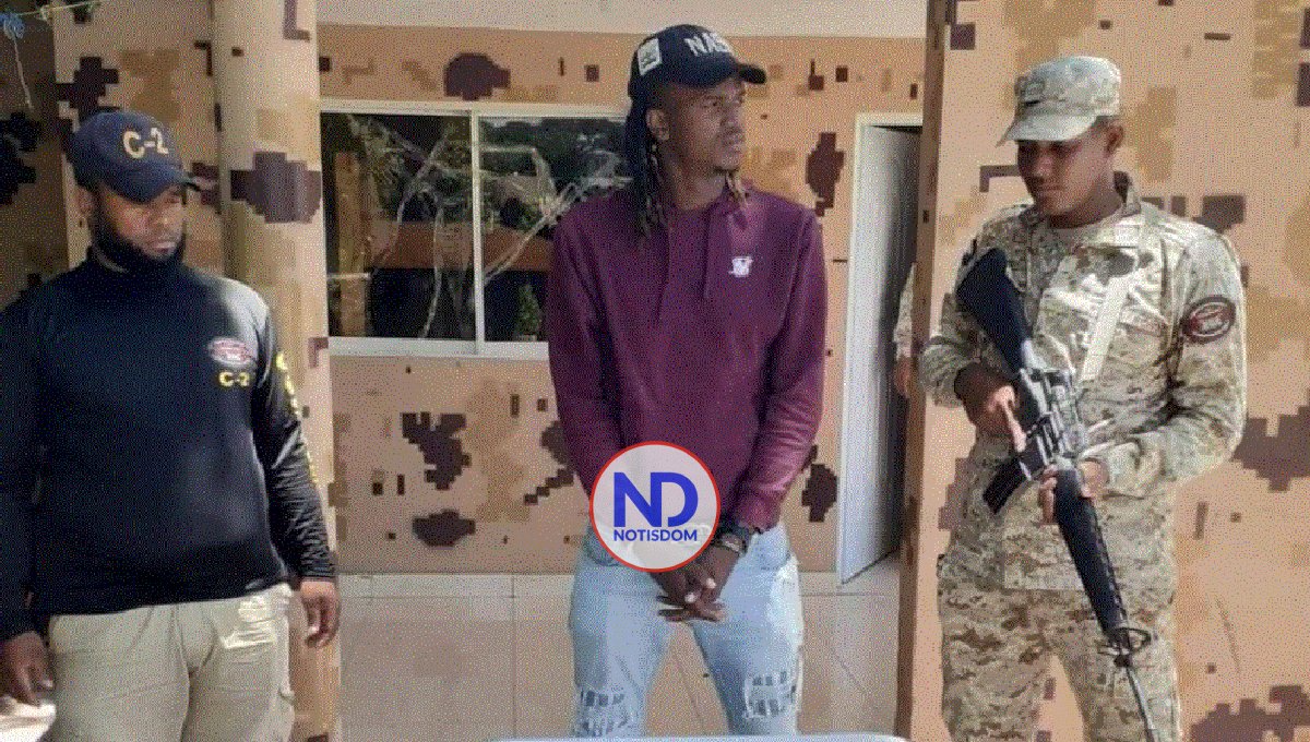 Detienen a dominicano portaba nueve pasaportes haitianos