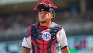Estrellas Orientales contratan al receptor puertorriqueño Juan Centeno