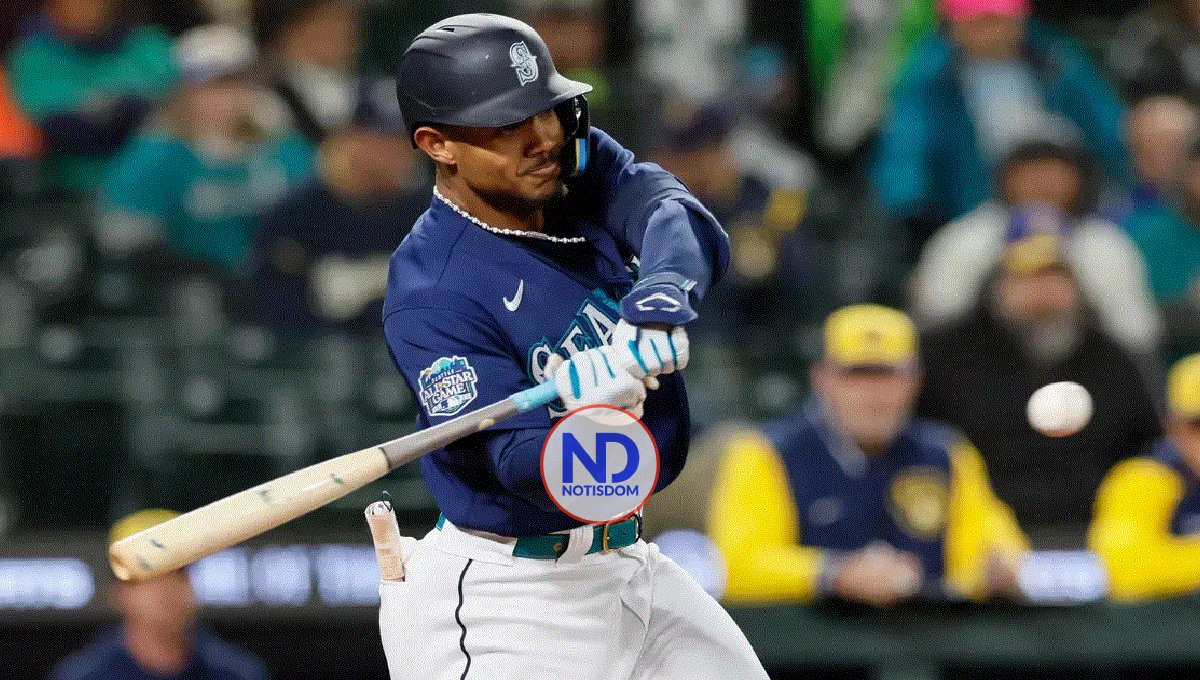 Julio Rodríguez llega a 100 empujadas y sigue haciendo historia