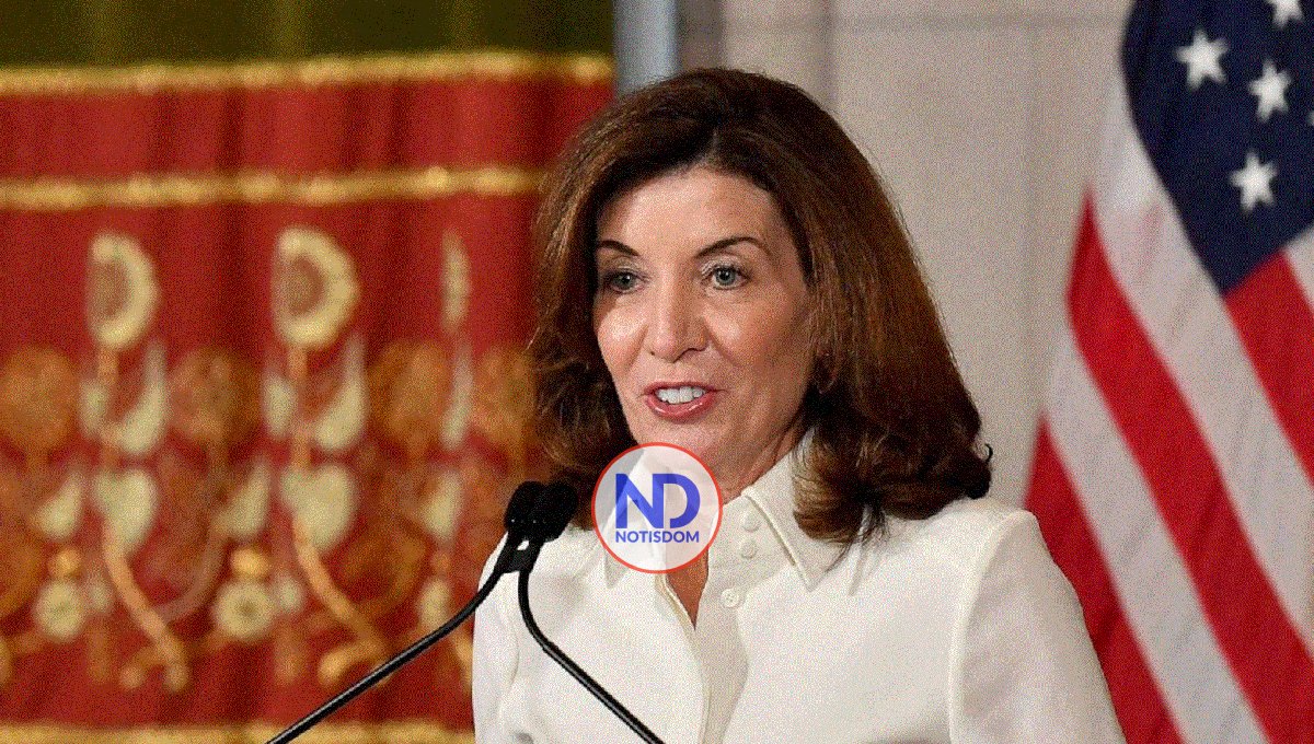 Nueva York presiona a Biden para suprimir tapón de permisos de trabajo a inmigrantes
