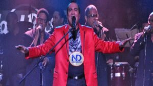 Kinito Méndez sigue apostando al merengue jocoso y letra popular