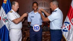 Condecoran y ascienden a Segundo Teniente Marileidy Paulino