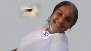 Adolescente de 14 años muere por impacto de bala perdida en Santiago