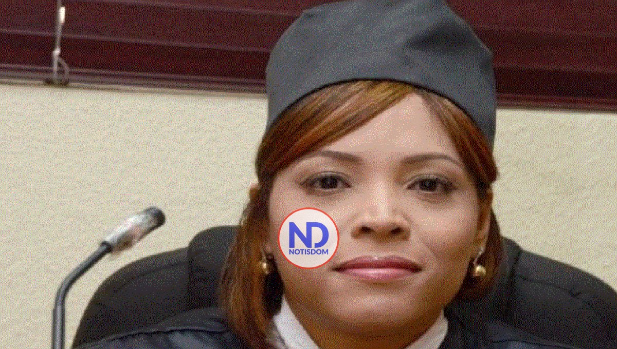 Corte aparta a jueza Padilla de proceso contra José R. Peralta