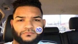 Policía persigue hombre apuñaló mujer en Santiago Rodríguez