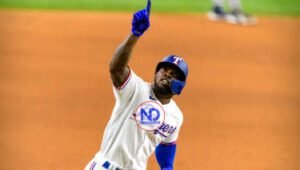 La Postemporada hace relucir la gran campaña de Adolis García