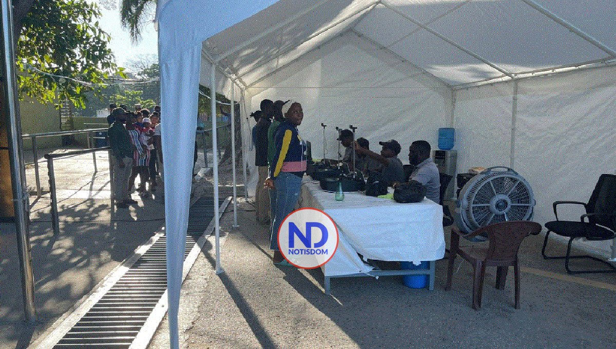 Aumenta registro biométrico en corredores comerciales Elías Piña