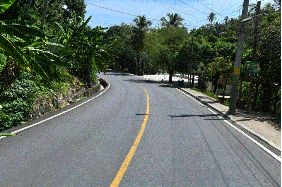 CARRETERA SAMANA Abinader encabezó actividades en zonas de Samaná, Nagua y Moca