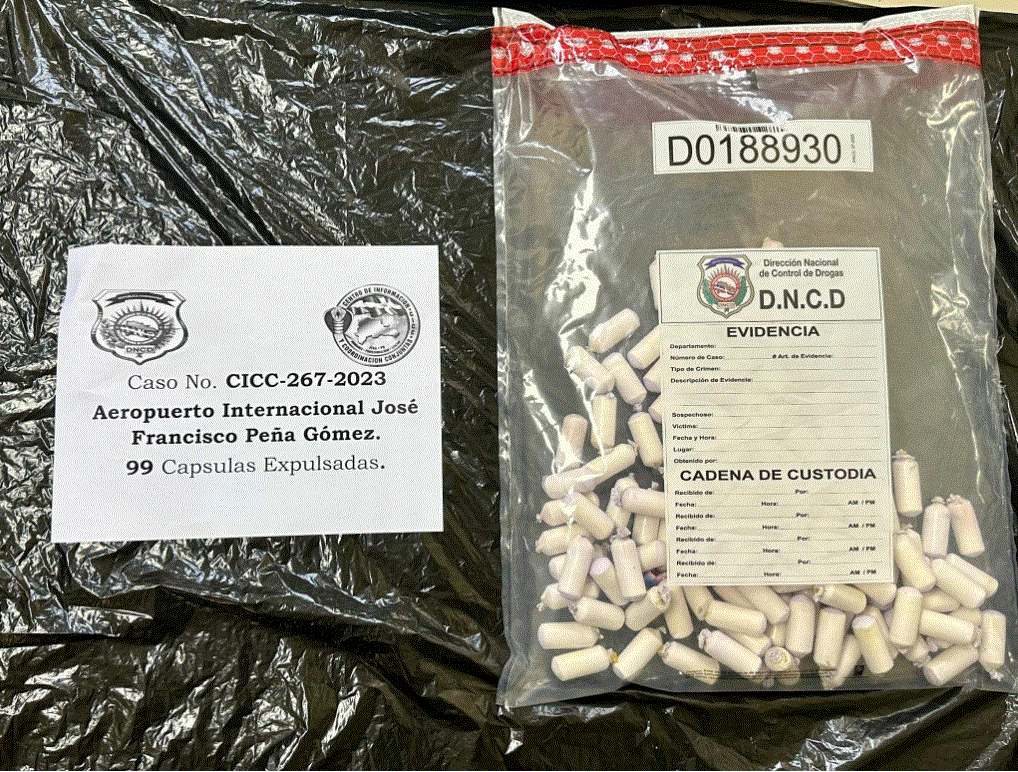 COCAINA 81 Detienen otro con 99 cápsulas de presunta cocaína en el estómago en aeropuerto AILA