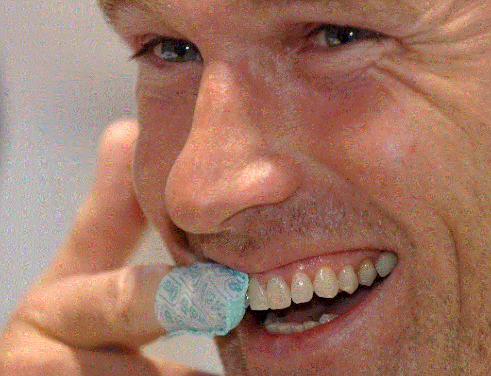 DIENTE ¡Cuidado con la salud bucodental en el trabajo!