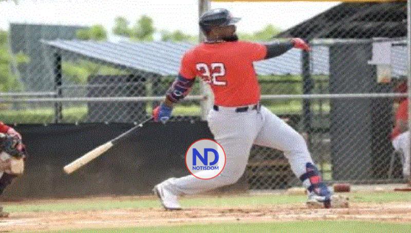 Franmil Reyes se integra; Escogido vence a Dallas Baptist University