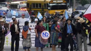 Más de 80 carreteras bloqueadas en Guatemala en protesta contra fiscal general