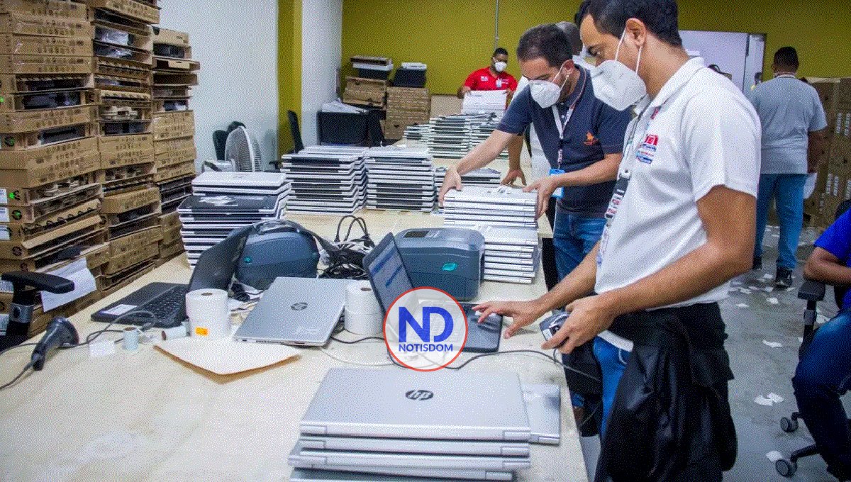 JCE pide a partidos opinen sobre software será usado en equipos