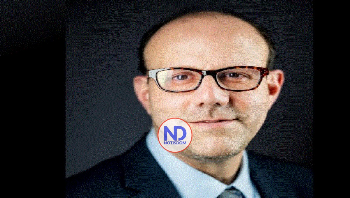 Nobel Economía valora Gobierno evalúe impacto políticas públicas